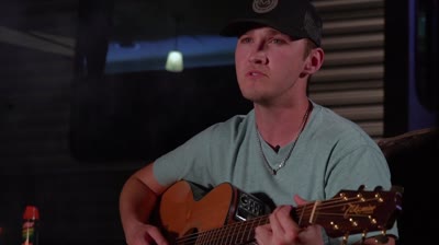 Outdoor Moment : Country Music Artist Jordan Rowe