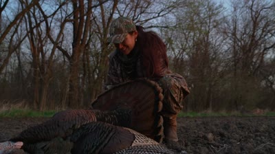 Country Outdoors Turkey Tour - Episode 6: Bowhunting Rios in Kansas