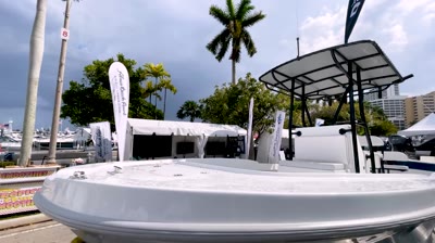 Palm Beach Boat Show: Dusky Marine