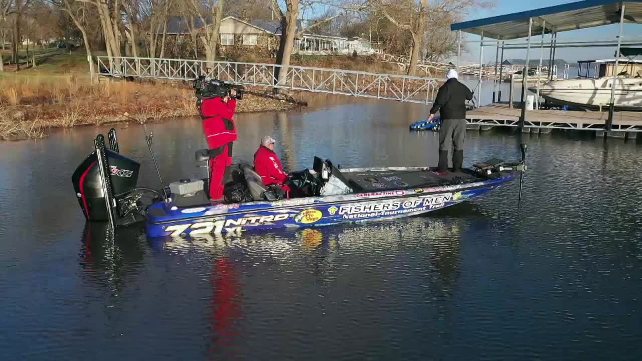 Cold-water Cranking for Bass, Tips from Ott DeFoe 